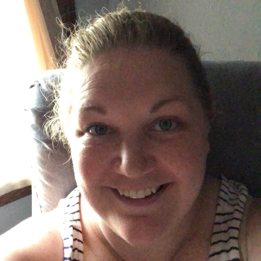 Meet your Posher, Joelle